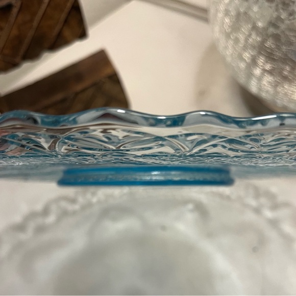 Princess House Blue Scalloped Capri Plate - Picture 4 of 4